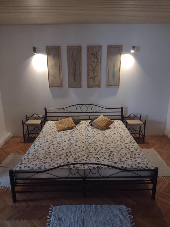 Apartments Vita Novi Vinodolski Buitenkant foto