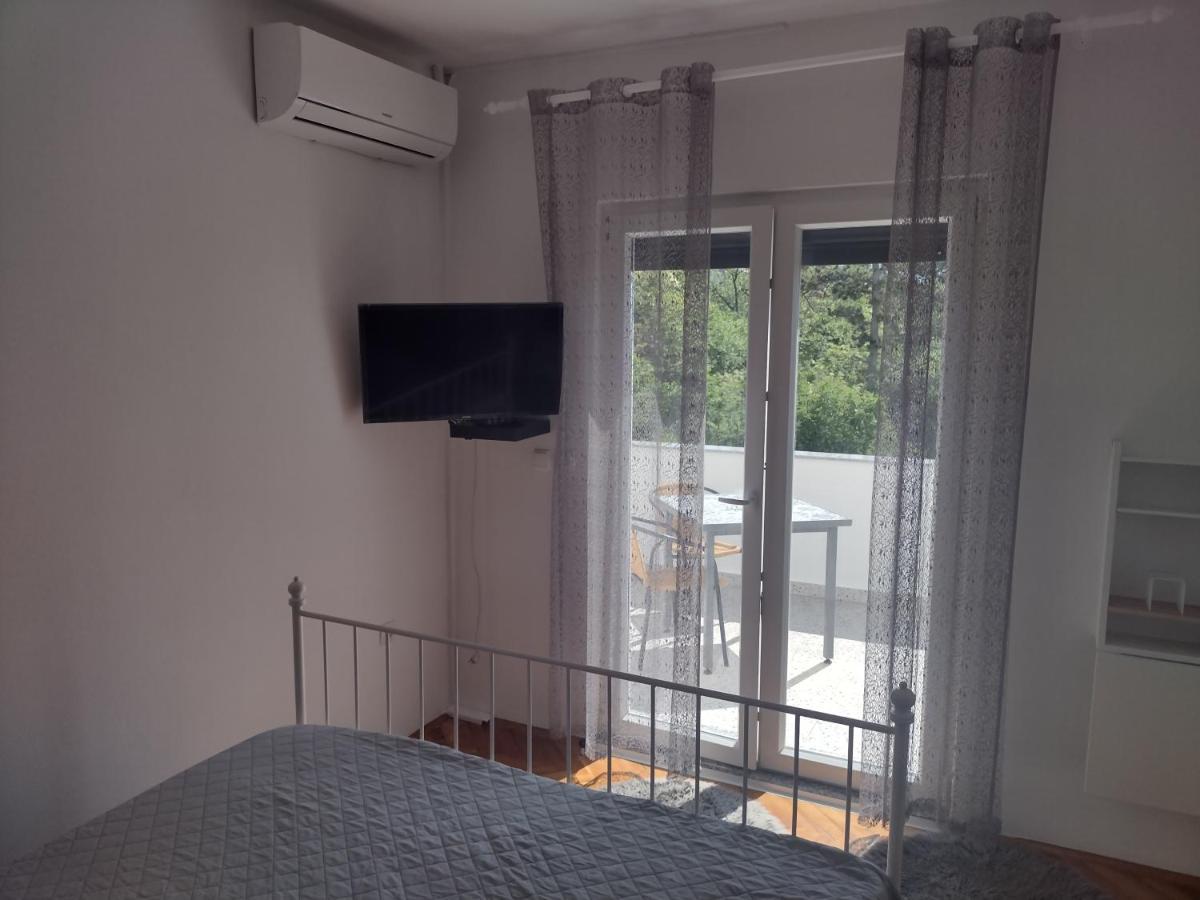 Apartments Vita Novi Vinodolski Buitenkant foto
