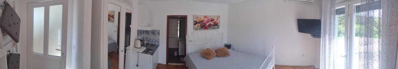 Apartments Vita Novi Vinodolski Buitenkant foto