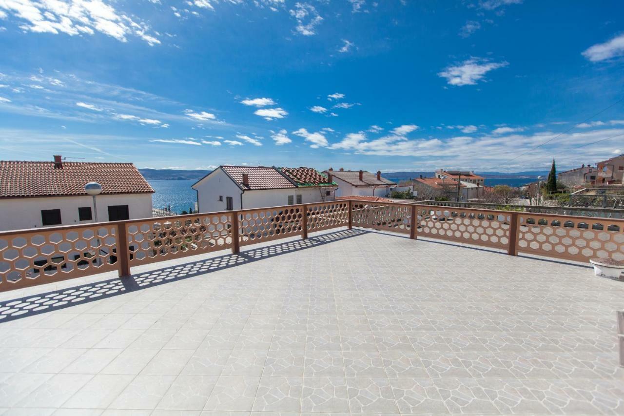 Apartments Vita Novi Vinodolski Buitenkant foto